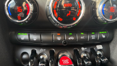 MINI Hatchback 1.5 Cooper Classic 3dr Auto Petrol Hatchback